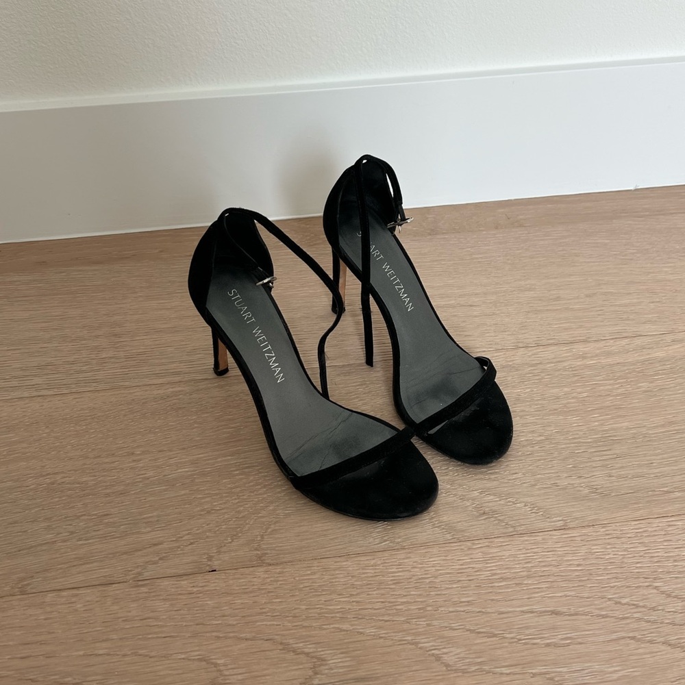 Stuart Weitzman nudist heels.